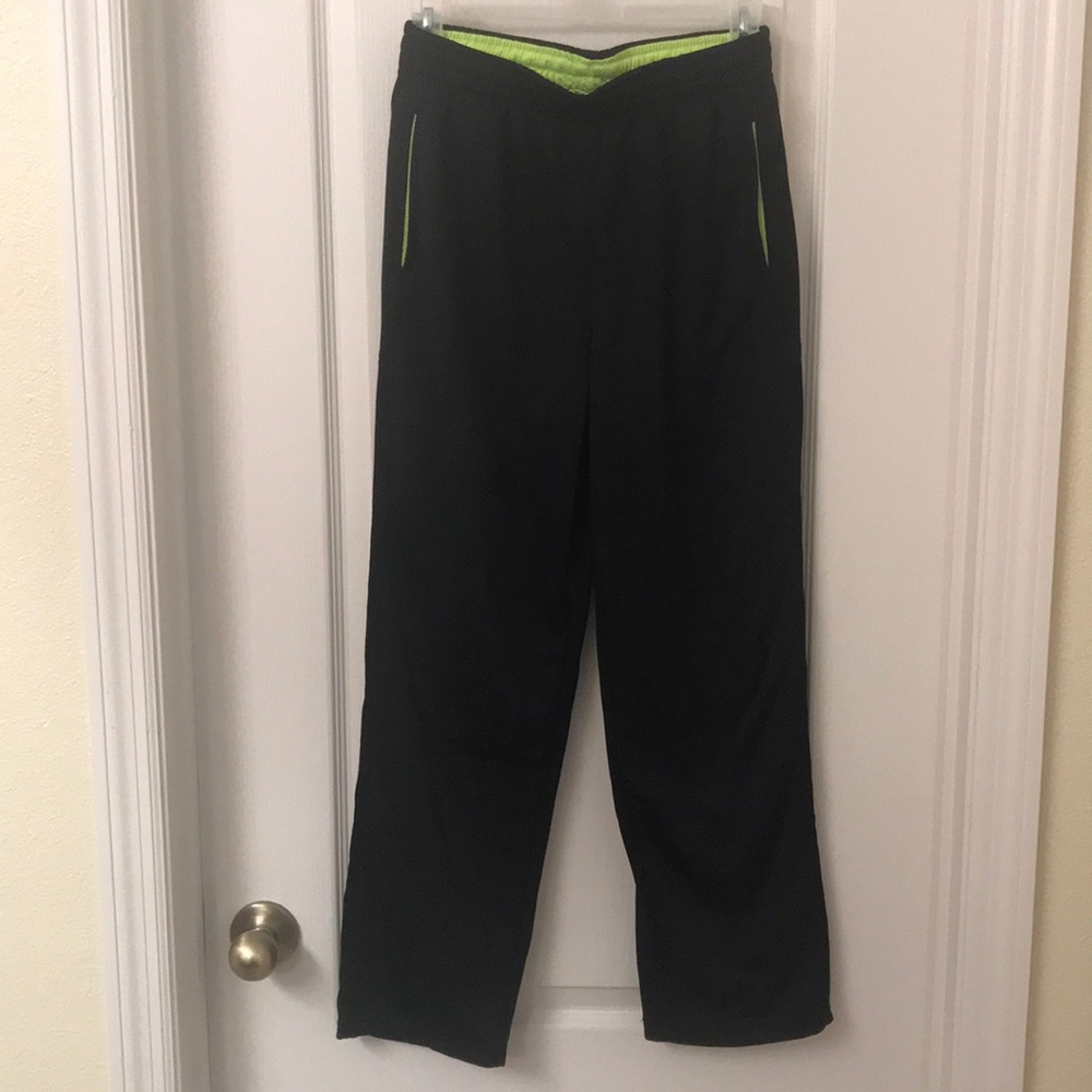 Boys L Tek Gear black athletic pants EUC
